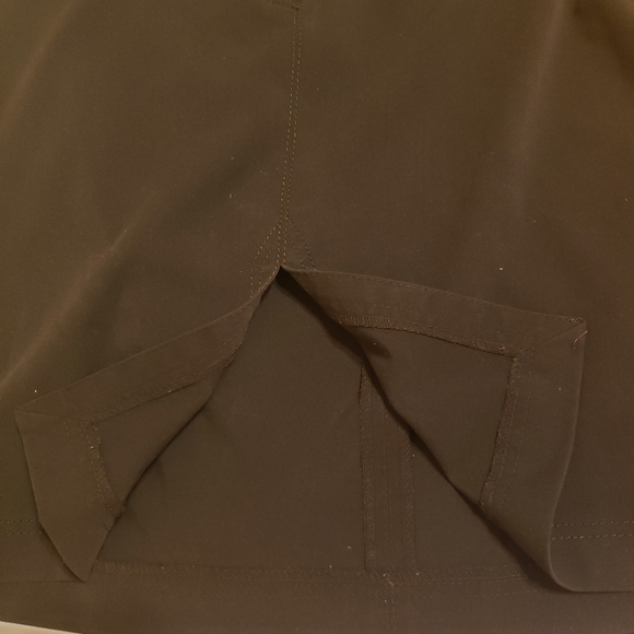 The Limited Stretch Size 6  83% Polyester 34% Viscose 2% Spandex  Slit in back - Picture 2 of 2